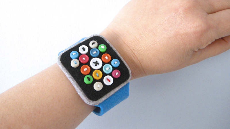 Illustration for article titled An Adorable Felt Apple Watch That Never Needs Charging